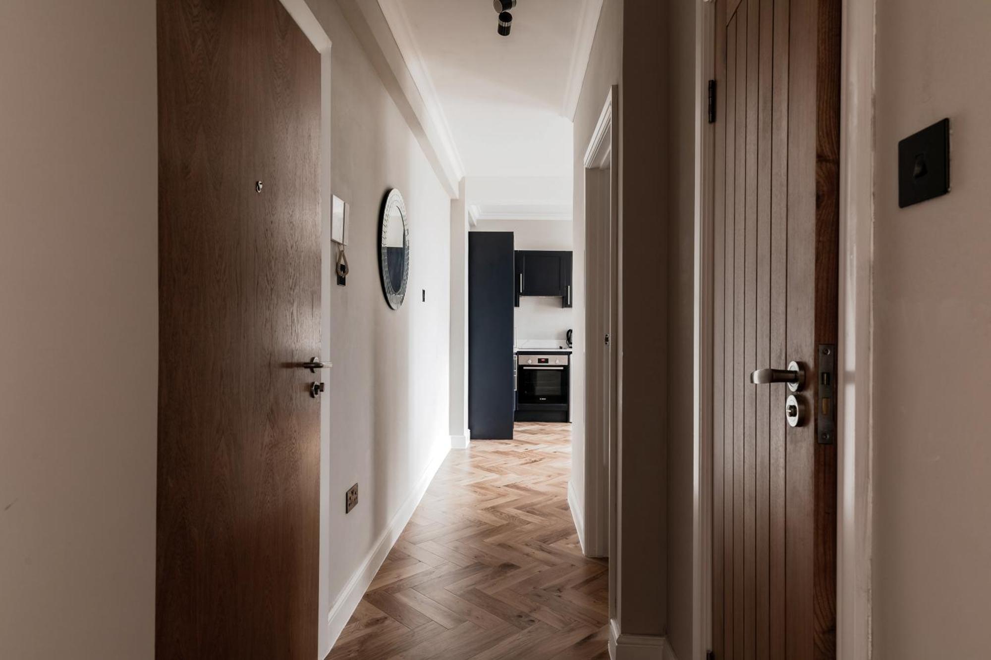 Bright Apartments Near Marble Arch And Hyde Park Лондон Номер фото